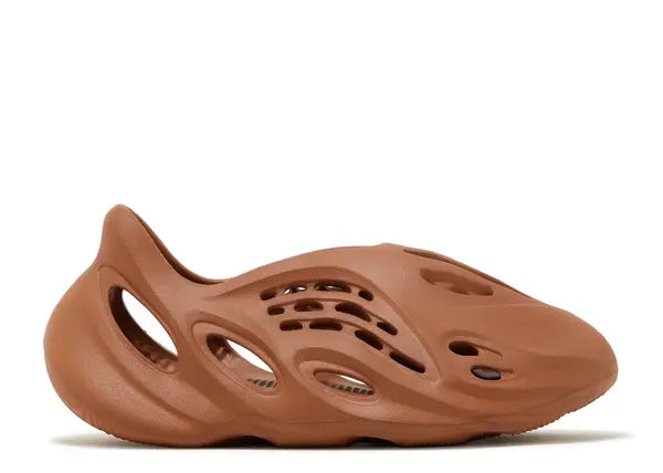 Yeezy Foam Runner Red Clay