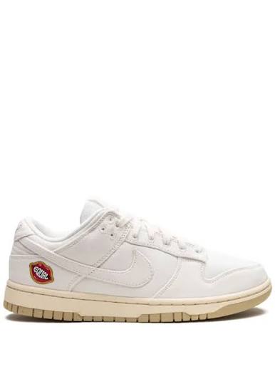 Nike Dunk The Future Is Equal (W)