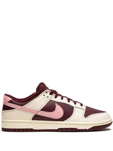 Nike Dunk Low Valentine Day