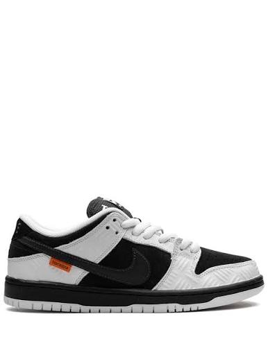 Nike Dunk SB Low Tightbooth